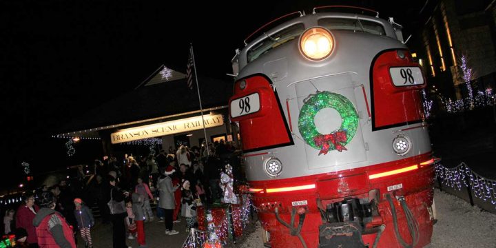 Five Memorable Christmastime Scenes in Downtown Branson